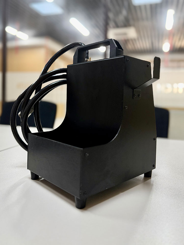 LFT-505BB Automotive smoke leak detector view 3